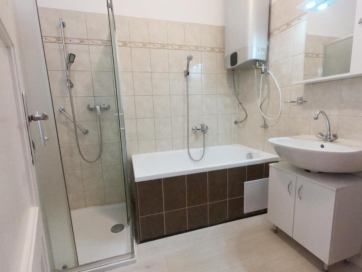 Macrame Home Apartment - With Cooling Ac Budapeşte Dış mekan fotoğraf